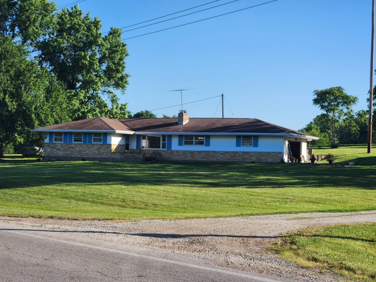 25836 State Highway 106, Barry, IL  62312